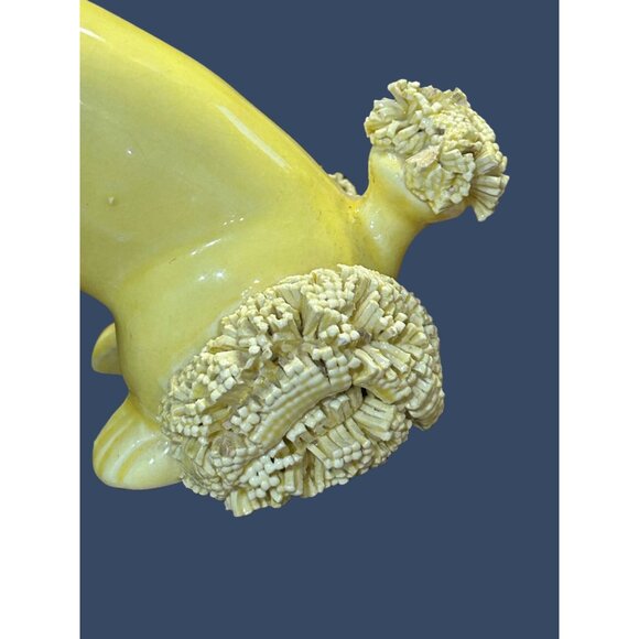 Vintage 1950's Yellow Ceramic Poodle Figurine With Gold Collar - - Picture 3 of 9